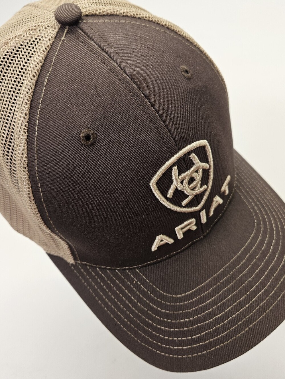 Ariat Mens Richardson 112 Adjustable Snapback Trucker Hat (Brown/Tan)